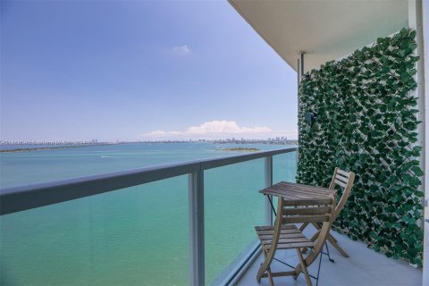 Condominio en venta en Miami, Florida, 2 dormitorios, 127.09 m2 № 1431281 - foto 1