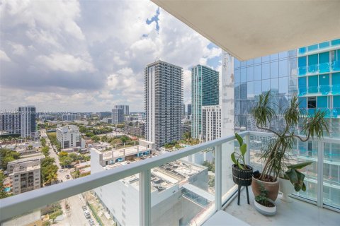 Condominio en venta en Miami, Florida, 2 dormitorios, 127.09 m2 № 1431281 - foto 19