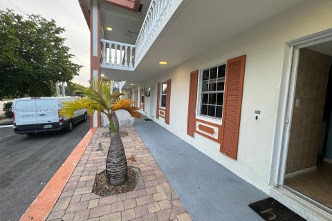 Condominio en venta en Deerfield Beach, Florida, 2 dormitorios, 126.35 m2 № 887549 - foto 13