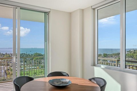 Copropriété à vendre à Sarasota, Floride: 2 chambres, 170.01 m2 № 933235 - photo 6