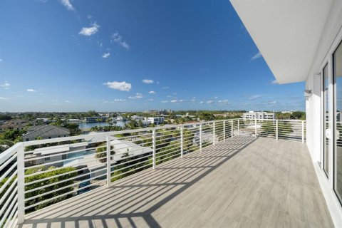 Condominio en venta en Deerfield Beach, Florida, 3 dormitorios, 162.95 m2 № 861033 - foto 8