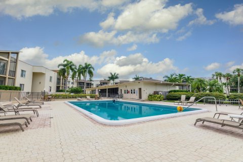 Condominio en venta en Palm Beach Gardens, Florida, 1 dormitorio, 104.61 m2 № 860877 - foto 30
