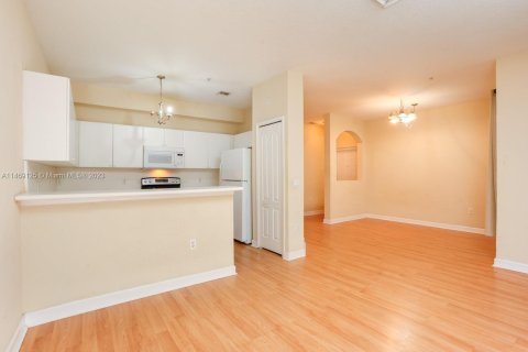 Condominio en venta en Royal Palm Beach, Florida, 2 dormitorios, 119.1 m2 № 782534 - foto 27