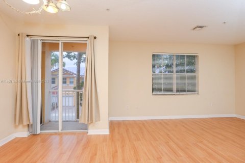 Condominio en venta en Royal Palm Beach, Florida, 2 dormitorios, 119.1 m2 № 782534 - foto 19