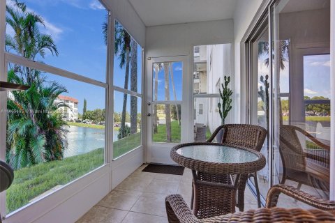 Condo in Lauderhill, Florida, 1 bedroom  № 782535 - photo 1