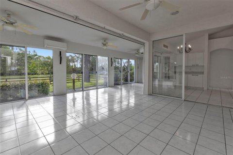 House in Punta Gorda, Florida 3 bedrooms, 173.08 sq.m. № 1371766 - photo 16