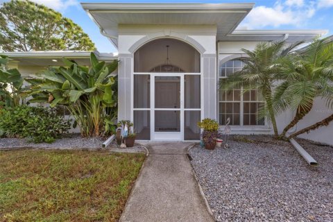 Villa ou maison à vendre à Punta Gorda, Floride: 3 chambres, 173.08 m2 № 1371766 - photo 8