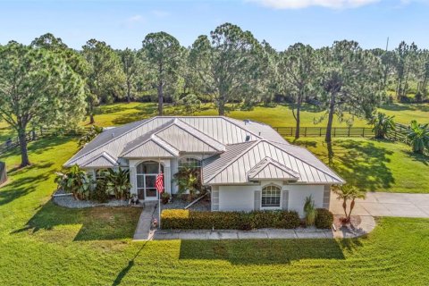 Villa ou maison à vendre à Punta Gorda, Floride: 3 chambres, 173.08 m2 № 1371766 - photo 2