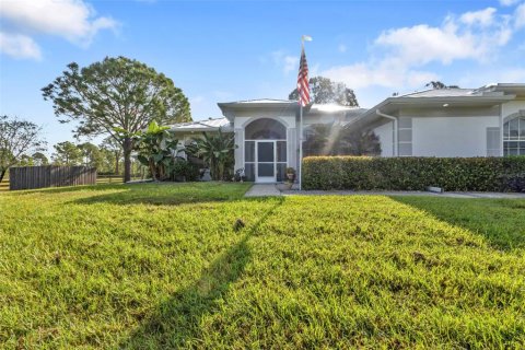 Villa ou maison à vendre à Punta Gorda, Floride: 3 chambres, 173.08 m2 № 1371766 - photo 5