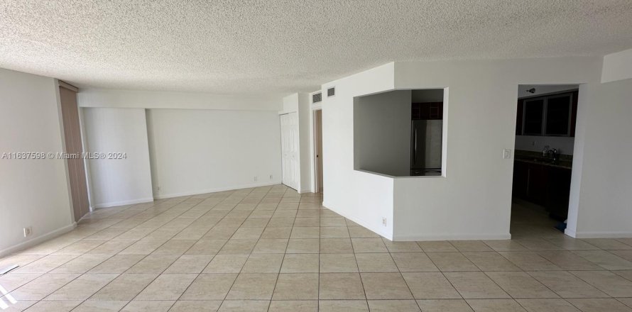 Condo à Aventura, Floride, 1 chambre  № 1309610