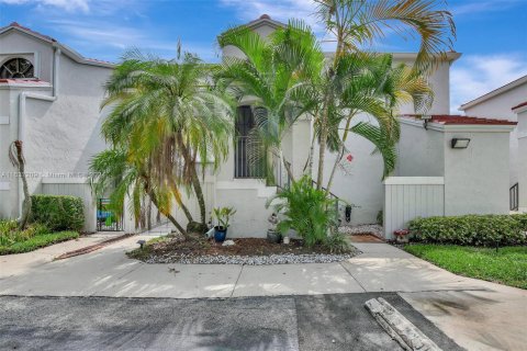 Copropriété à vendre à Pembroke Pines, Floride: 2 chambres, 92.9 m2 № 1309611 - photo 1