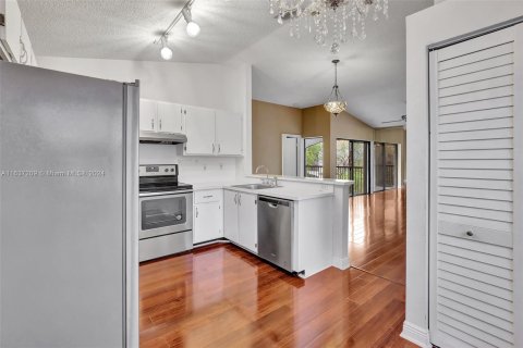 Copropriété à vendre à Pembroke Pines, Floride: 2 chambres, 92.9 m2 № 1309611 - photo 14