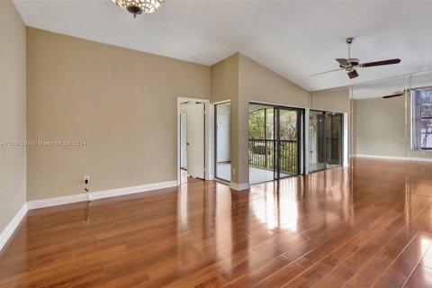 Copropriété à vendre à Pembroke Pines, Floride: 2 chambres, 92.9 m2 № 1309611 - photo 4