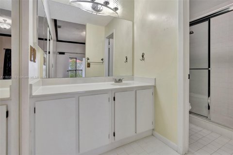 Copropriété à vendre à Pembroke Pines, Floride: 2 chambres, 92.9 m2 № 1309611 - photo 22