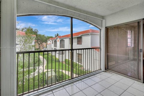 Copropriété à vendre à Pembroke Pines, Floride: 2 chambres, 92.9 m2 № 1309611 - photo 29