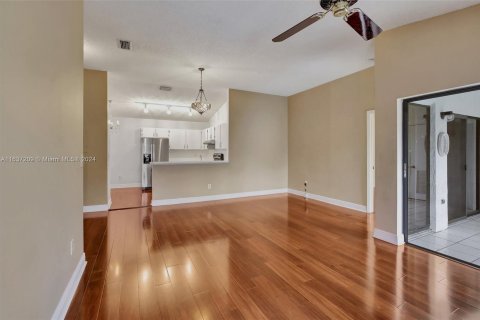 Copropriété à vendre à Pembroke Pines, Floride: 2 chambres, 92.9 m2 № 1309611 - photo 7