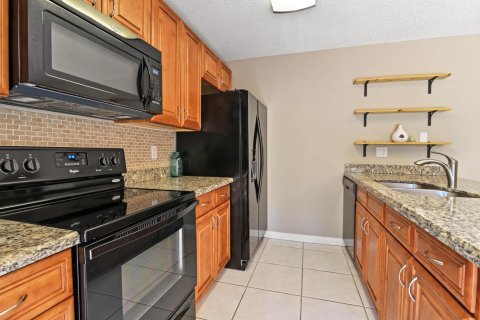 Townhouse in West Palm Beach, Florida 2 bedrooms, 114.83 sq.m. № 1179697 - photo 23