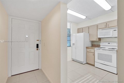 Copropriété à vendre à Davie, Floride: 2 chambres, 128.67 m2 № 1229905 - photo 6