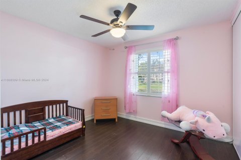 Condo in Coconut Creek, Florida, 3 bedrooms  № 1229953 - photo 18