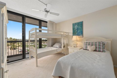 Condo in Hutchinson Island South, Florida, 3 bedrooms  № 1138219 - photo 28