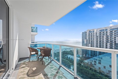 Condominio en venta en Miami Beach, Florida, 1 dormitorio, 81.75 m2 № 1355078 - foto 10