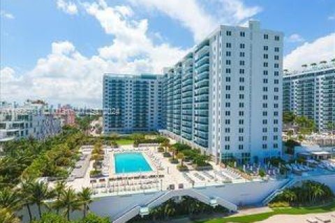 Condominio en venta en Miami Beach, Florida, 1 dormitorio, 81.75 m2 № 1355078 - foto 23