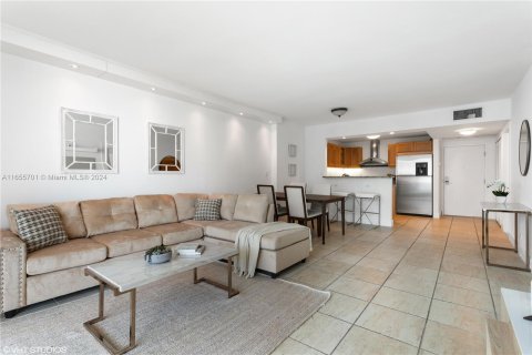 Condominio en venta en Miami Beach, Florida, 1 dormitorio, 81.75 m2 № 1355078 - foto 5