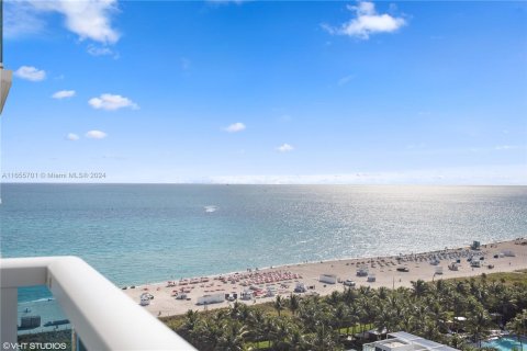 Condominio en venta en Miami Beach, Florida, 1 dormitorio, 81.75 m2 № 1355078 - foto 1