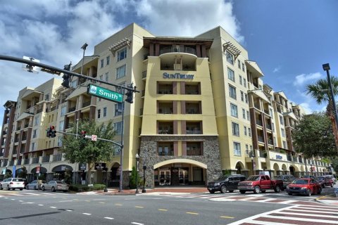 Condominio en venta en Orlando, Florida, 2 dormitorios, 107.95 m2 № 996977 - foto 1