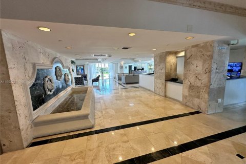 Copropriété à louer à Miami Beach, Floride: 2 chambres, 121.24 m2 № 1348637 - photo 11