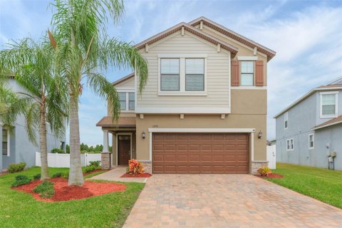 Casa en venta en New Port Richey, Florida, 4 dormitorios, 257.8 m2 № 1387117 - foto 1