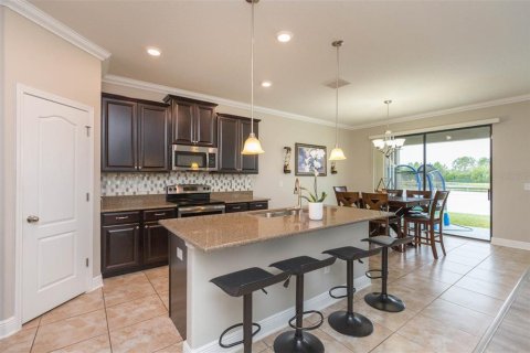 Casa en venta en New Port Richey, Florida, 4 dormitorios, 257.8 m2 № 1387117 - foto 11