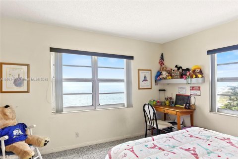 Copropriété à vendre à Lauderdale-by-the-Sea, Floride: 2 chambres, 99.41 m2 № 931618 - photo 20