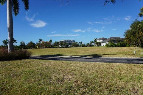 Terreno en venta en Port Charlotte, Florida № 834261 - foto 11