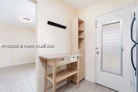 Condominio en venta en Plantation, Florida, 1 dormitorio, 69.49 m2 № 1272063 - foto 5