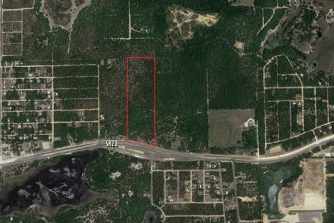 Terreno en venta en Interlachen, Florida № 1301127 - foto 1