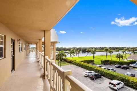 Condominio en venta en North Palm Beach, Florida, 2 dormitorios, 97.92 m2 № 686734 - foto 16