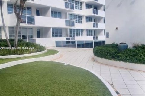 Copropriété à vendre à Miami Beach, Floride: 1 chambre, 51.1 m2 № 1325985 - photo 15