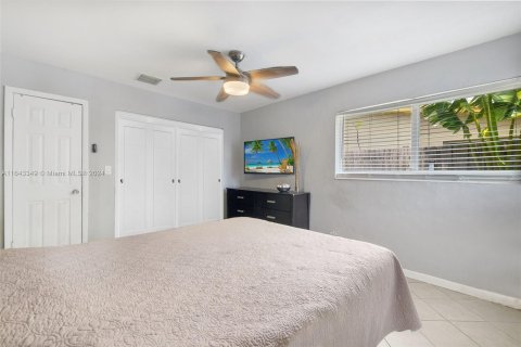 Casa en venta en Oakland Park, Florida, 2 dormitorios № 1328547 - foto 17