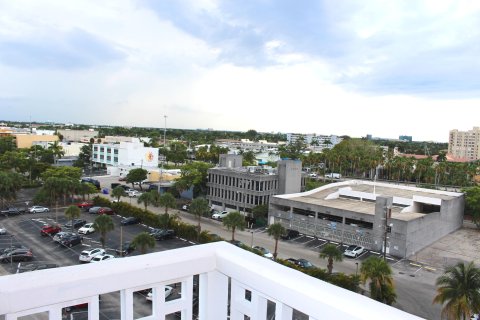 Condo in Fort Lauderdale, Florida, 1 bedroom  № 1002815 - photo 17