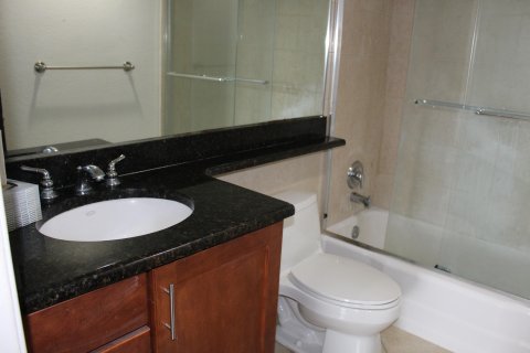 Condo in Fort Lauderdale, Florida, 1 bedroom  № 1002815 - photo 11