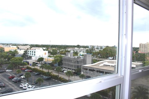 Condo in Fort Lauderdale, Florida, 1 bedroom  № 1002815 - photo 12