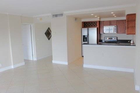 Condo in Fort Lauderdale, Florida, 1 bedroom  № 1002815 - photo 18