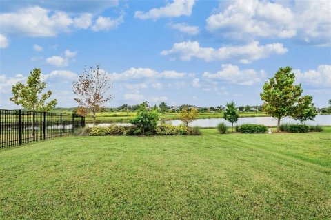 Villa ou maison à vendre à Land O' Lakes, Floride: 4 chambres, 216.83 m2 № 1387143 - photo 28