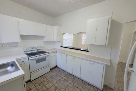 Immobilier commercial à vendre à Miami, Floride: 171.59 m2 № 1316562 - photo 21