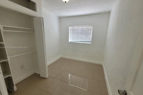 Immobilier commercial à vendre à Miami, Floride: 171.59 m2 № 1316562 - photo 8