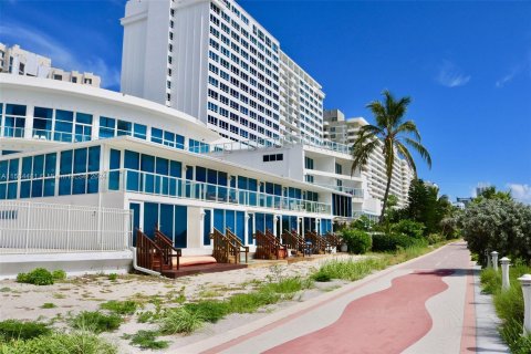 Studio in the Condo in Miami Beach, Florida  № 1173894 - photo 4