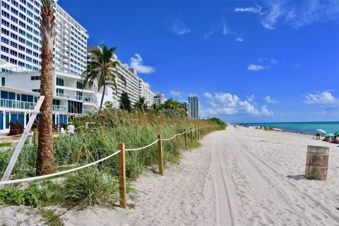 Studio in the Condo in Miami Beach, Florida  № 1173894 - photo 25