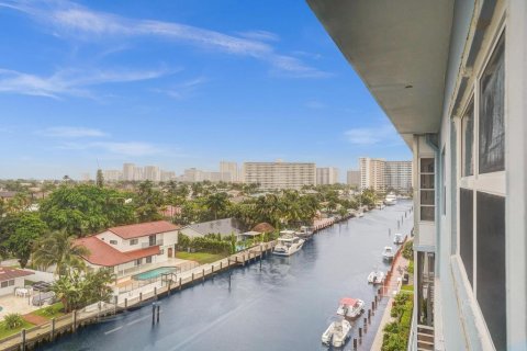 Condominio en venta en Fort Lauderdale, Florida, 2 dormitorios, 120.77 m2 № 1230243 - foto 14