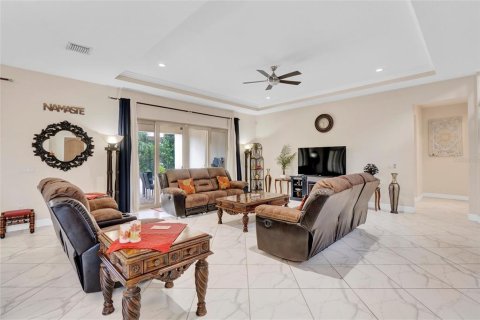 Casa en venta en Winter Garden, Florida, 5 dormitorios, 435.99 m2 № 1403673 - foto 9